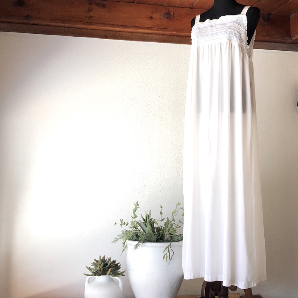 ODETTE BARSA NIGHTGOWN